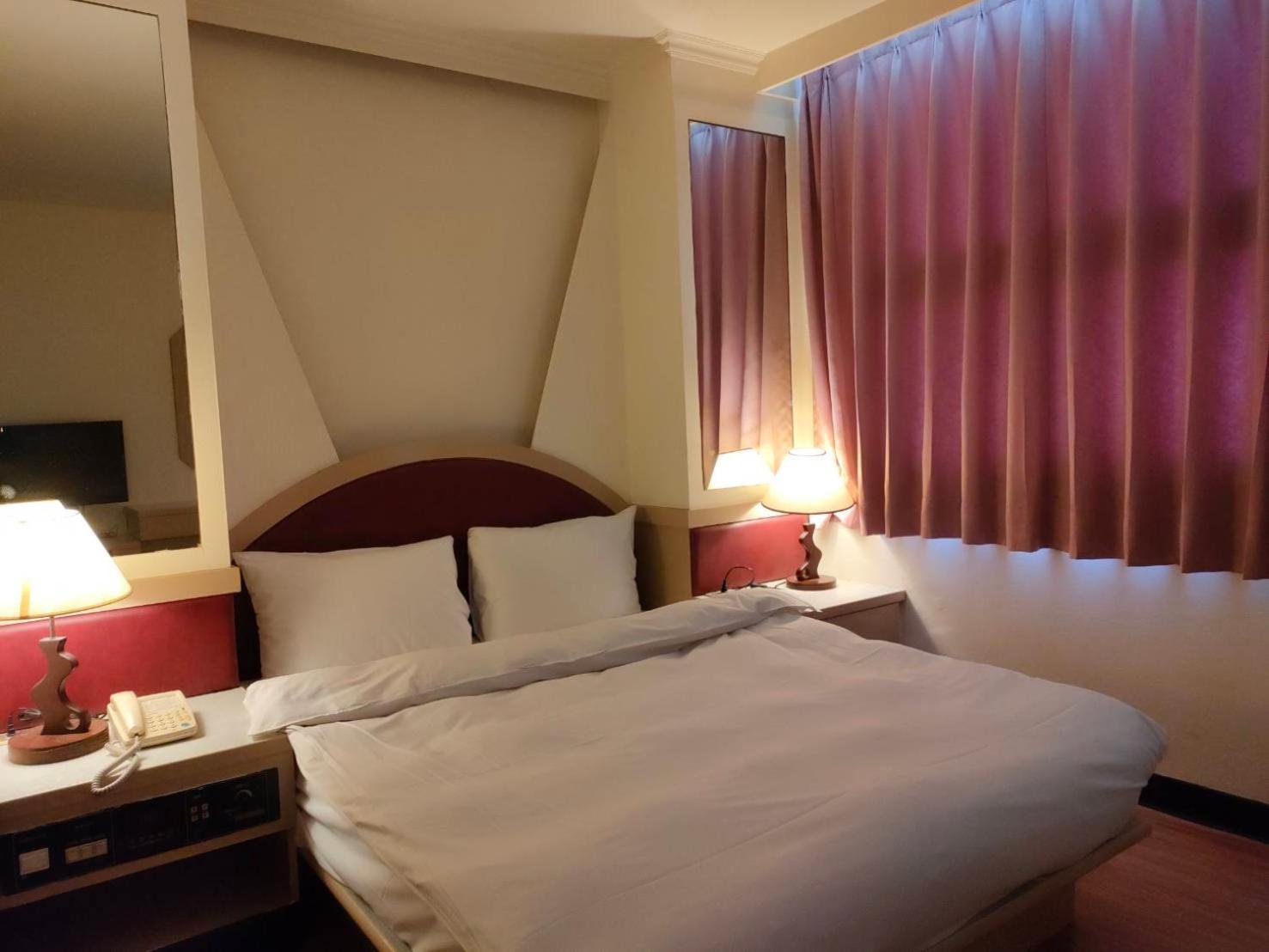 Dc Hotel Ταϊχούνγκ Εξωτερικό φωτογραφία